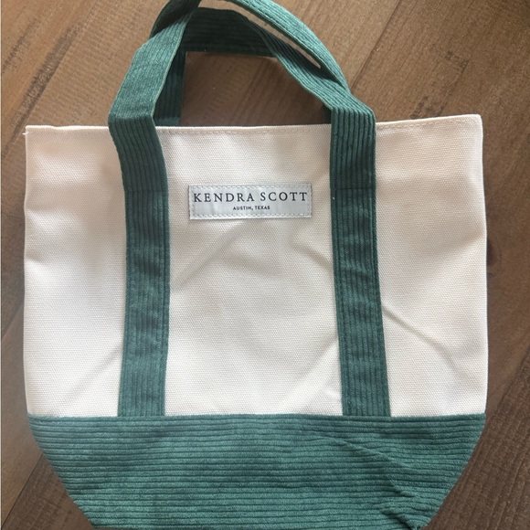 Kendra Scott Handbags - Kendra Scott Forest Green and Cream Tote rarely find